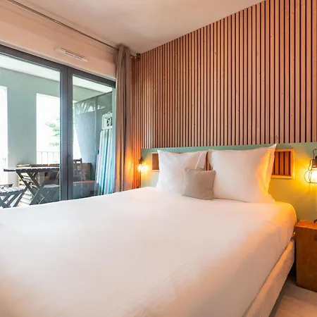 Apartment Avec Parking Climatisation A La Cite Du Vin Bordeaux